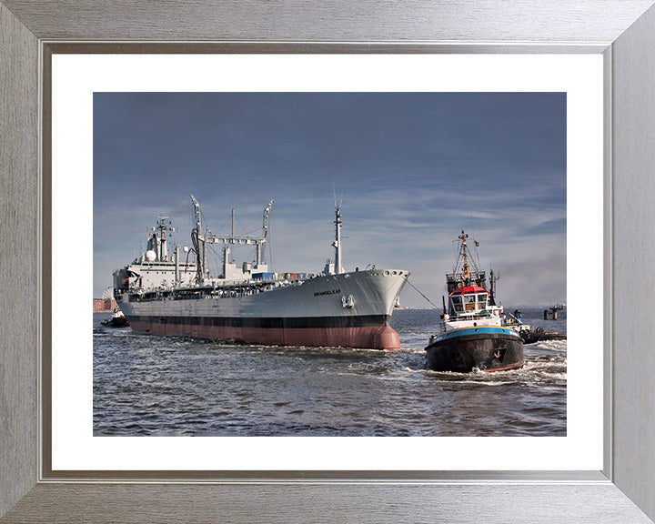 RFA Orangeleaf (A110) Photo Print - With Tug - Royal Fleet Auxiliary Leaf Class Tanker Hampshire Prints 10 x 8 Silver Frame Yes