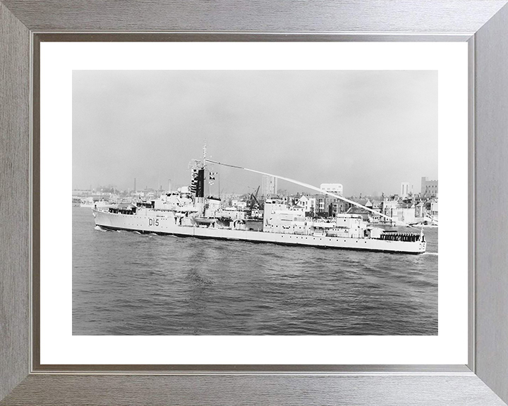 HMS Cavendish (D15) Royal Navy C Class Destroyer Paying Off Photo Print Wall Art Decor Posters, Prints, & Visual Artwork Hampshire Prints 10 x 8 Silver Frame Yes