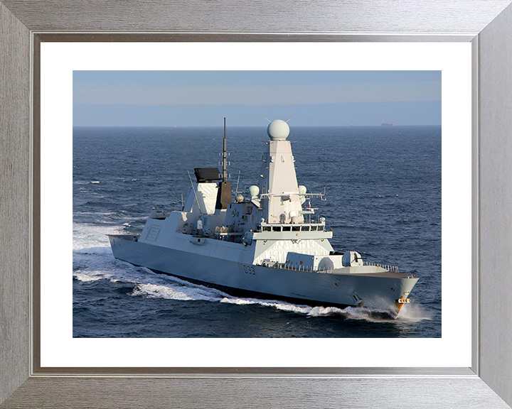 HMS Dauntless (D33) Royal Navy Type 45 Destroyer Underway Starboard Bow View Photo Print Wall Art Decor Posters, Prints, & Visual Artwork Hampshire Prints 10 x 8 Silver Frame Yes