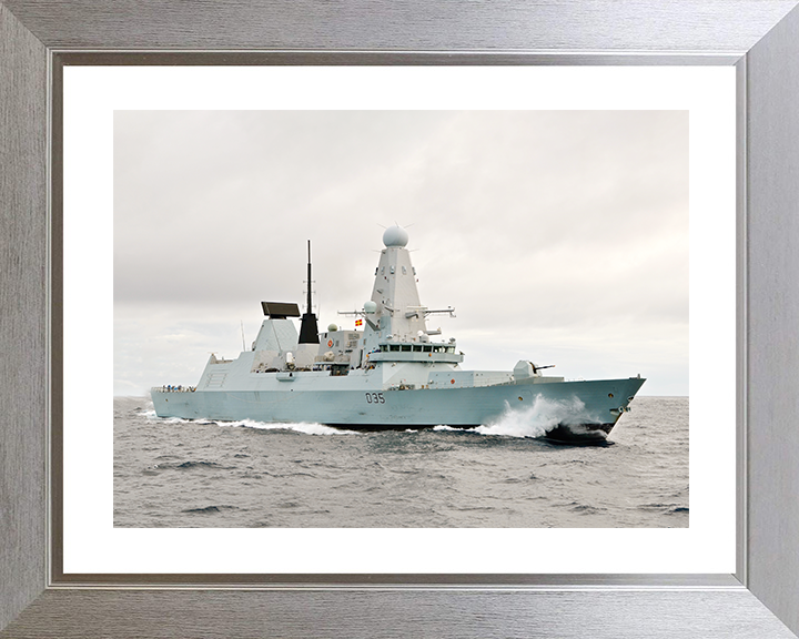 HMS Dragon (D35) Royal Navy Type 45 Destroyer Underway Starboard View Photo Print Wall Art Decor Posters, Prints, & Visual Artwork Hampshire Prints 10 x 8 Silver Frame Yes