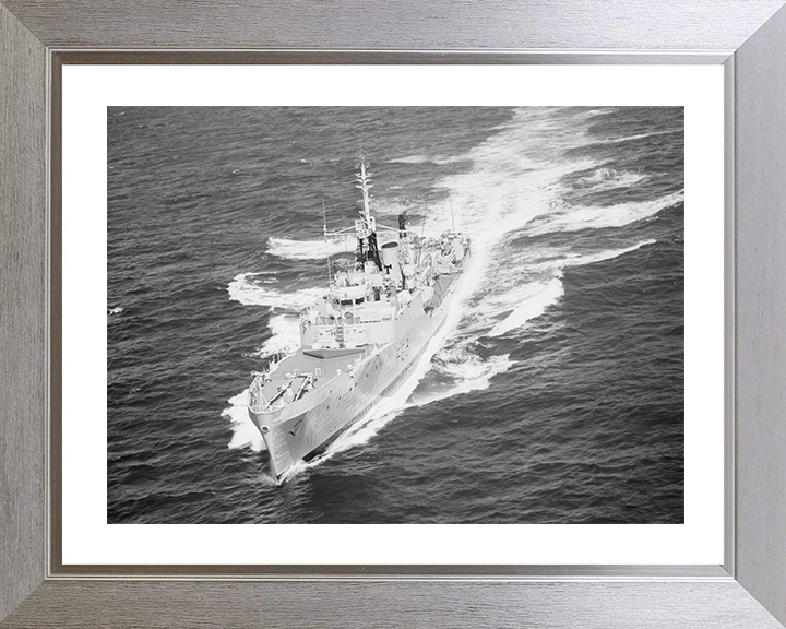 HMS Malcolm (F88) Photo Print - At Sea - Royal Navy Blackwood Class Frigate Hampshire Prints 10 x 8 Silver Frame Yes