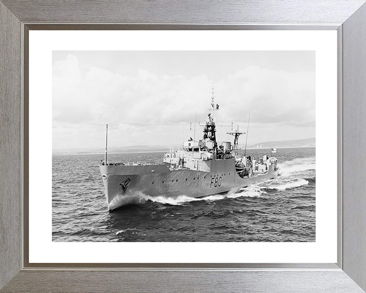 HMS Duncan (F80) Royal Navy Blackwood Class Frigate Port Bow View Photo Print Wall Art Decor Posters, Prints, & Visual Artwork Hampshire Prints 10 x 8 Silver Frame Yes
