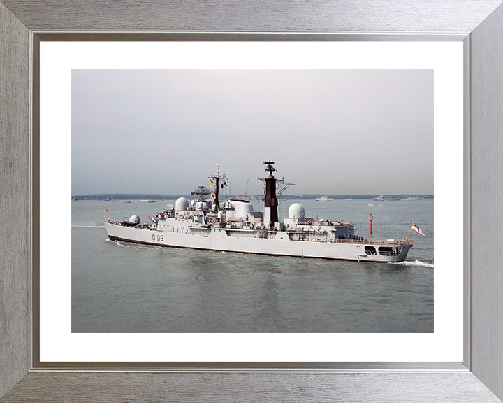 HMS Cardiff (D108) Royal Navy Type 42 Destroyer Leaving Harbour Port Side View Photo Print Wall Art Decor Posters, Prints, & Visual Artwork Hampshire Prints 10 x 8 Silver Frame Yes