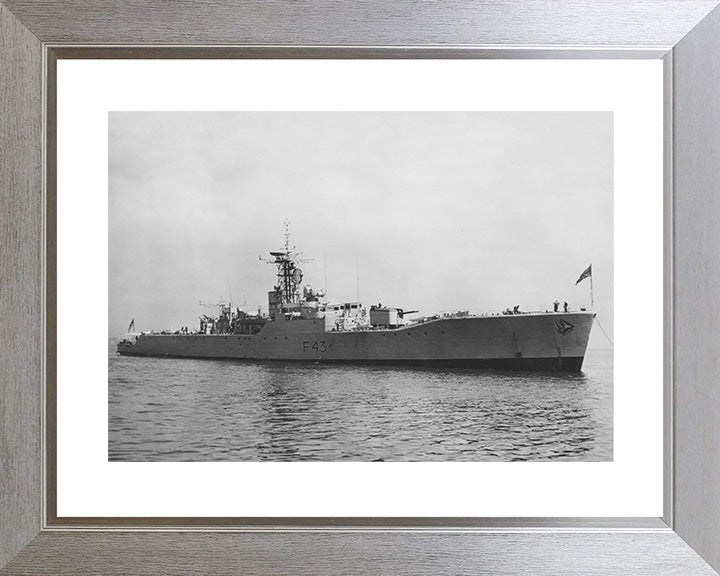 HMS Torquay F43 | Photo Print | Framed Print | Poster | Whitby Class | Frigate | Royal Navy Hampshire Prints