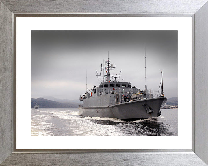 HMS Ramsey M110 | Photo Print | Framed Print | Sandown Class | Minehunter | Royal Navy Hampshire Prints