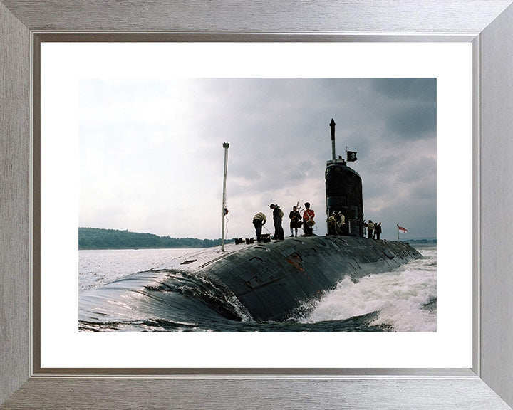 HMS Sceptre S104 Royal Navy Swiftsure class Submarine Photo Print or Framed Print - Hampshire Prints