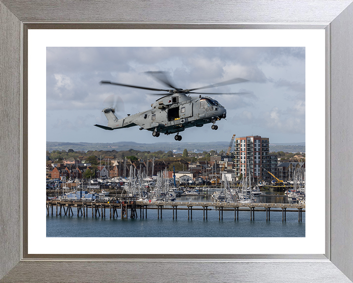 Merlin Helicopter Embarks HMS Prince of Wales Photo Print - Royal Navy Aircraft Hampshire Prints 10 x 8 Silver Frame Yes