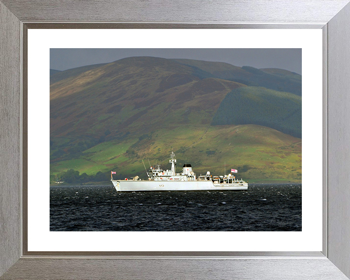 HMS Cattistock (M31) Royal Navy Hunt Class MineHunter at Anchor Photo Print Wall Art Decor Posters, Prints, & Visual Artwork Hampshire Prints 10 x 8 Silver Frame Yes