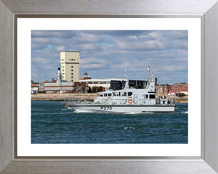 HMS Biter (P270) Royal Navy Archer Class P2000 Patrol Vessel Leaving Portsmouth 2017 Photo Print Wall Art Decor Posters, Prints, & Visual Artwork Hampshire Prints 10 x 8 Silver Frame Yes