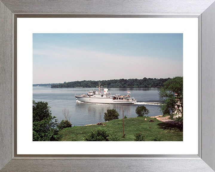 HMS Dulverton M35 | Photo Print | Framed Print | Hunt Class | Mine Warfare Vessel | Royal Navy Posters, Prints, & Visual Artwork Hampshire Prints