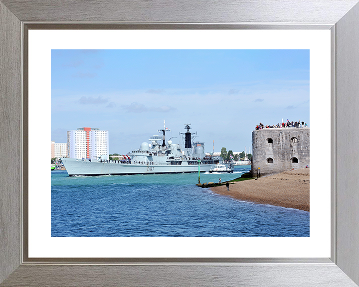 HMS Edinburgh D97 Type 42 Destroyer 25 May 2011