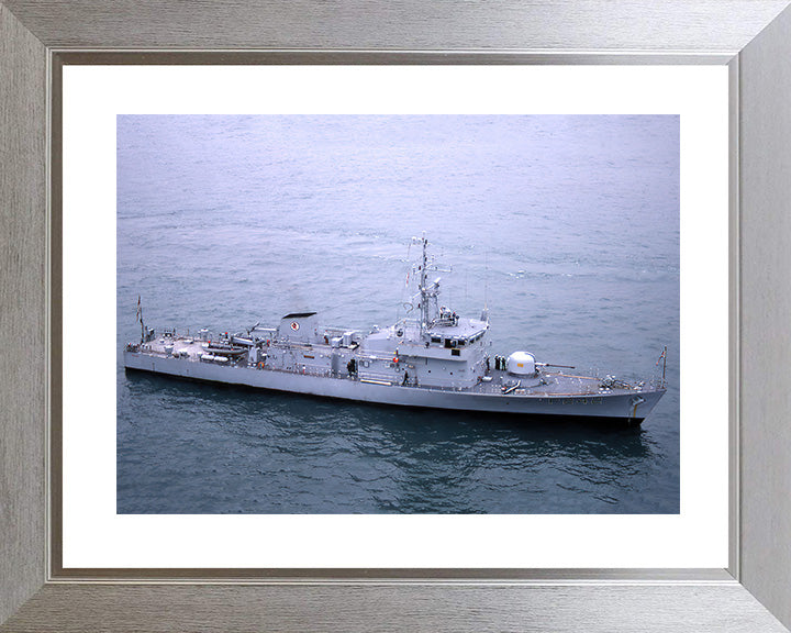 HMS Swallow P242 Royal Navy Peacock Class Patrol Vessel Photo Print or Framed Print - Hampshire Prints