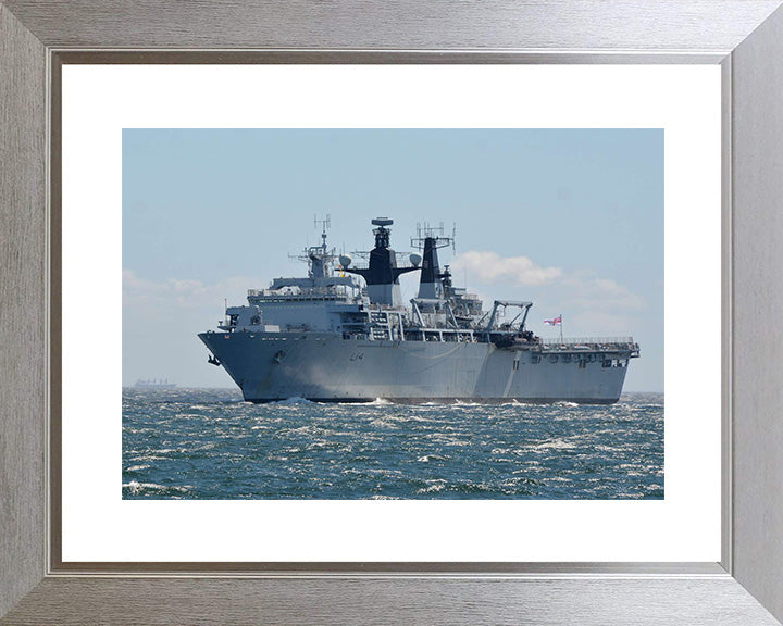 HMS Albion L14 | Photo Print | Framed Print | Albion Class | Amphibious ship | Royal Navy Hampshire Prints