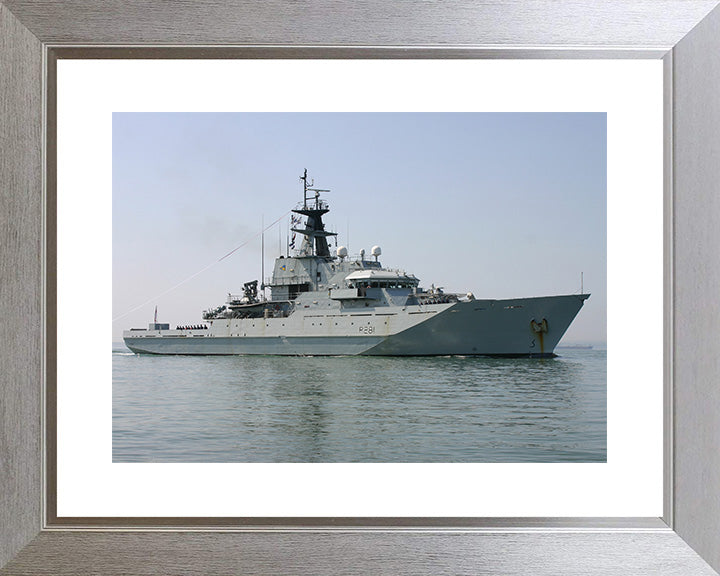 HMS Tyne P281 Royal Navy River class patrol vessel Photo Print or Framed Print - Hampshire Prints