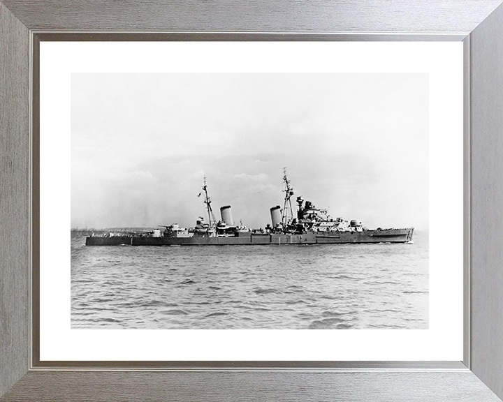 HMS Phoebe (43) Photo Print - At Sea 1943 - Royal Navy Dido Class Cruiser Posters, Prints, & Visual Artwork Hampshire Prints 10 x 8 Silver Frame Yes