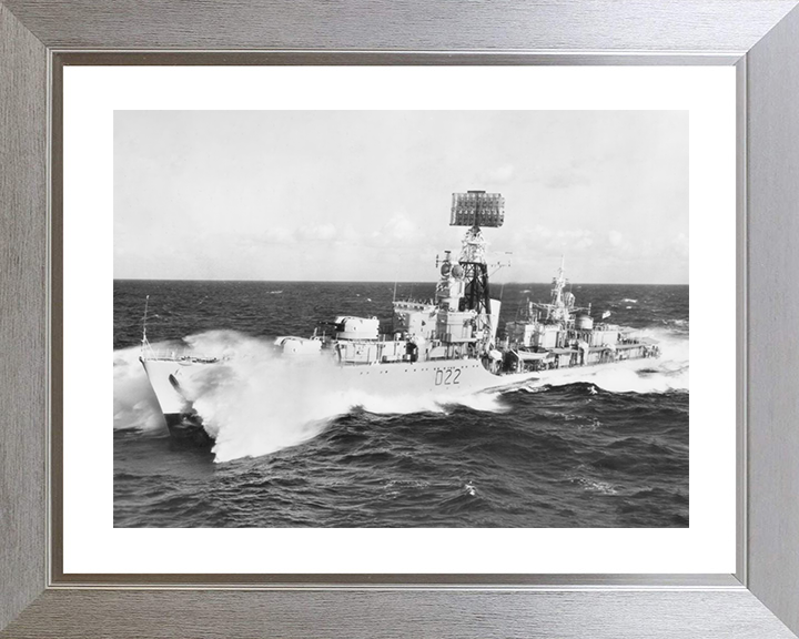 HMS Aisne (D22) Royal Navy Battle Class Destroyer Photo Print Underway Warship Wall Art Posters, Prints, & Visual Artwork Hampshire Prints 10 x 8 Silver Frame Yes