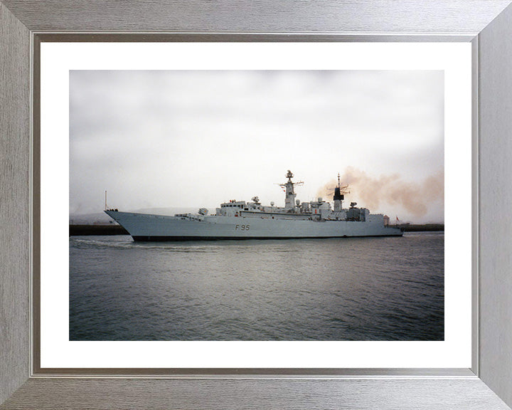 HMS London F95 | Photo Print | Framed Print | Poster | Type 22 | Frigate | Royal Navy Hampshire Prints