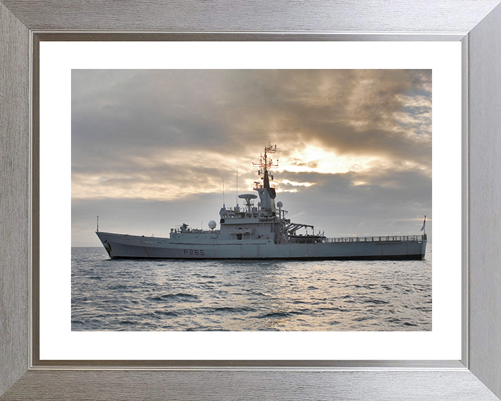 HMS Dumbarton Castle (P265) Royal Navy Castle Class Patrol Vessel At Sunset Photo Print Wall Art Decor Posters, Prints, & Visual Artwork Hampshire Prints 10 x 8 Silver Frame Yes