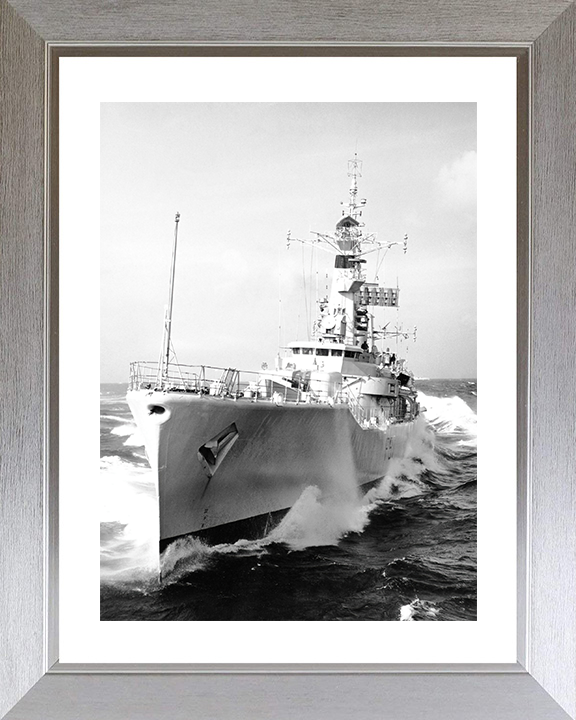 HMS Andromeda (F57) Royal Navy Leander Class Frigate Underway Portrait Photo Print Wall Art Decor Posters, Prints, & Visual Artwork Hampshire Prints 10 x 8 Silver Frame Yes