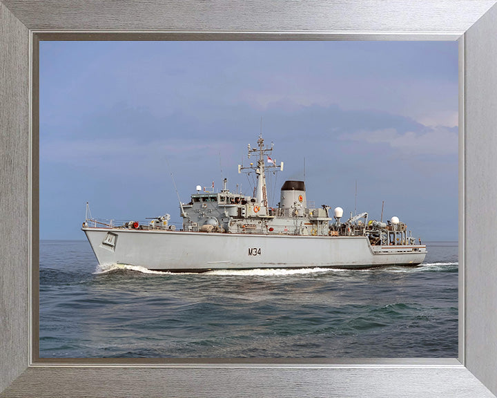 HMS Middleton M34 | Photo Print | Framed Print | Hunt Class | Mine Warfare Vessel | Royal Navy Hampshire Prints