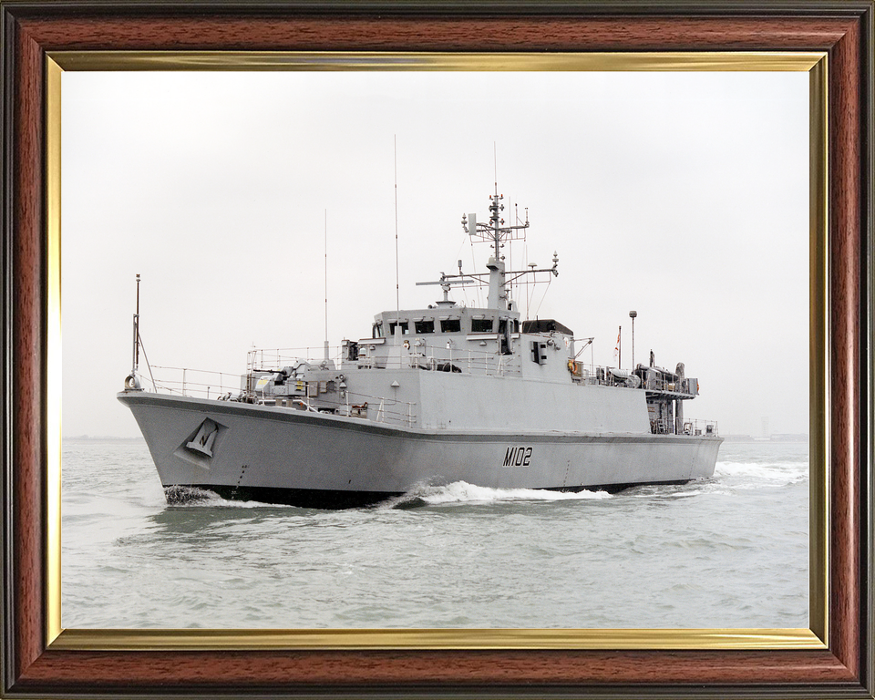 HMS Inverness M102 Sandown Class Minehunter 1997 Photo Print - Posters, Prints, & Visual Artwork - by Hampshire Prints (image 9 of 9)