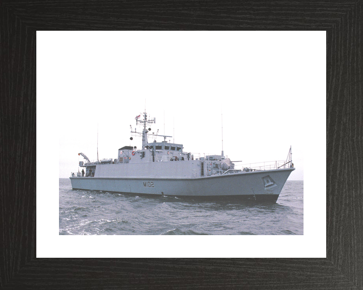 HMS Inverness M102 Sandown Class Minehunter 1994 Photo Print - Posters, Prints, & Visual Artwork - by Hampshire Prints (image 2 of 9)