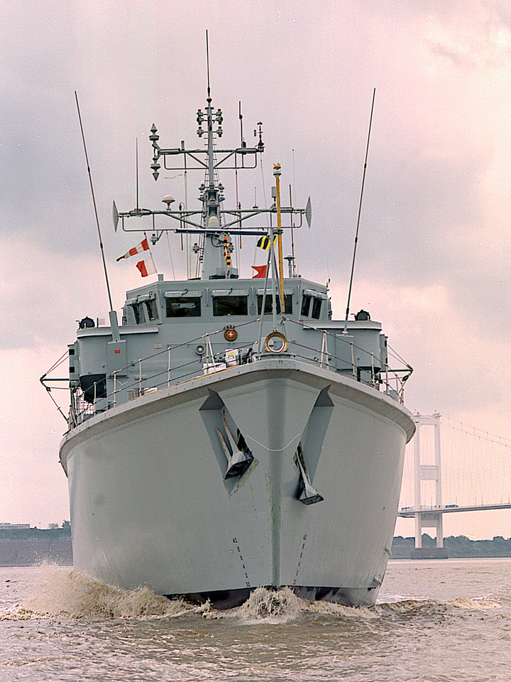 HMS Berkeley (M40) Photo Print - Bow View - Royal Navy Hunt Class Mine Warfare Vessel