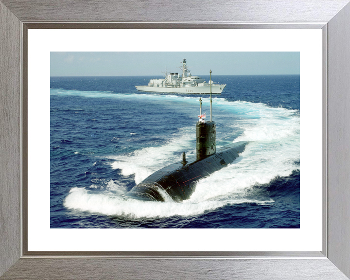 HMS Sceptre S104 Swiftsure Class Submarine 1996