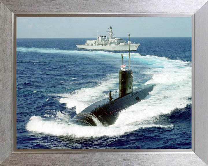 HMS Sceptre S104 Swiftsure Class Submarine 1996