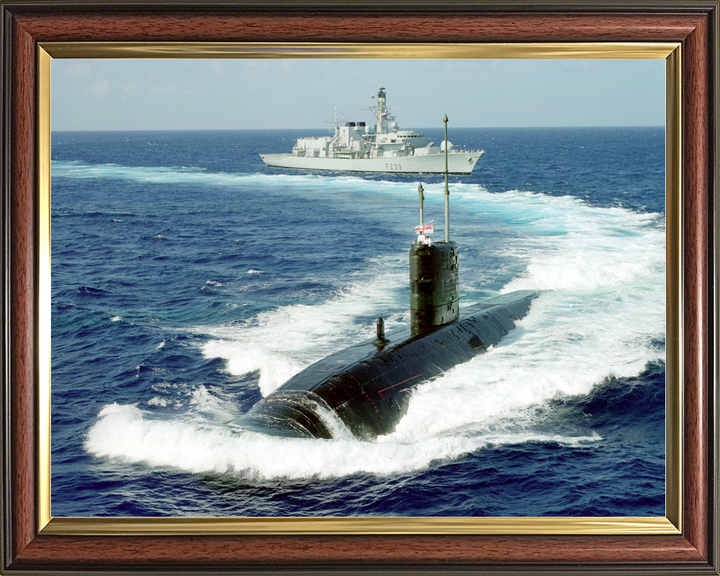HMS Sceptre S104 Swiftsure Class Submarine 1996