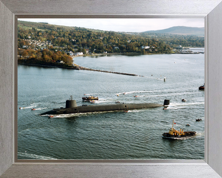 HMS Vanguard S28 Vanguard Class Submarine 1992 Photo Print - Posters, Prints, & Visual Artwork - by Hampshire Prints (image 7 of 9)