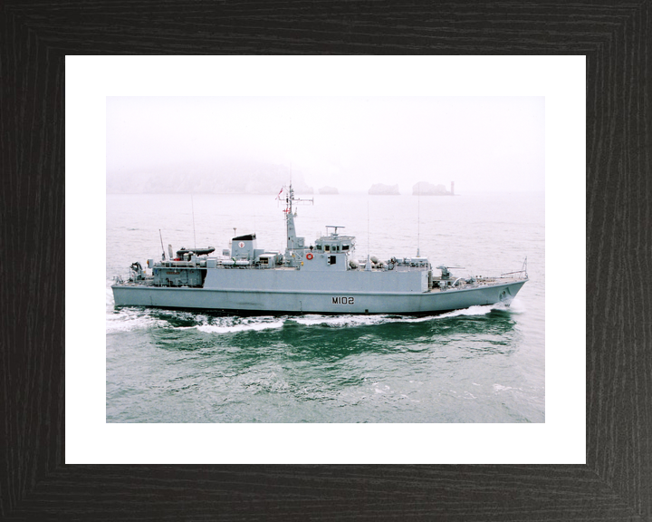 HMS Inverness M102 Sandown Class Minehunter August 2001 Photo Print