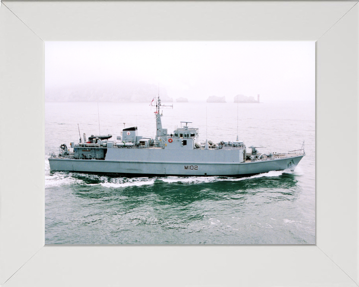 HMS Inverness M102 Sandown Class Minehunter August 2001 Photo Print