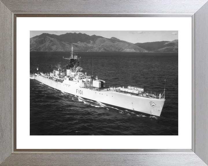 HMS Yarmouth F101 Rothesay Class Frigate High Starboard View Photo Print - Posters, Prints, & Visual Artwork - by Hampshire Prints (image 6 of 9)