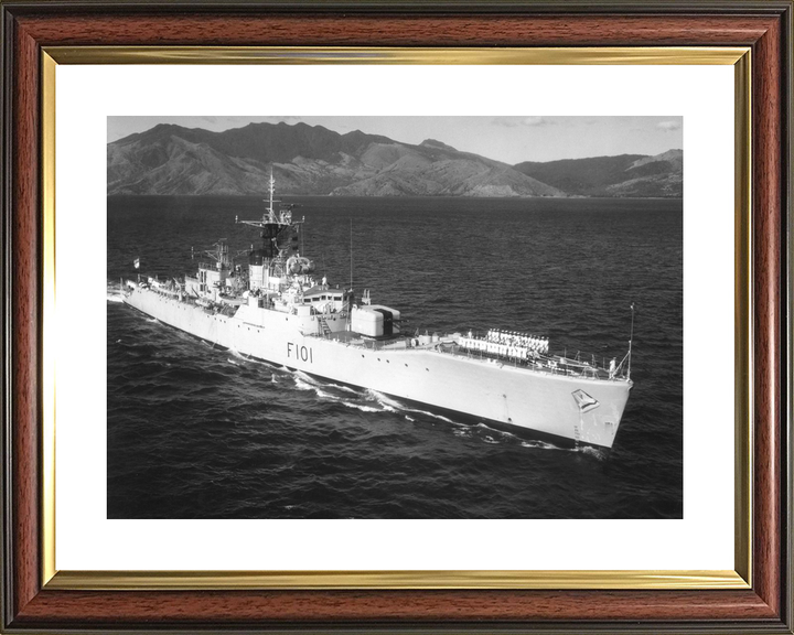HMS Yarmouth F101 Rothesay Class Frigate High Starboard View Photo Print - Posters, Prints, & Visual Artwork - by Hampshire Prints (image 8 of 9)