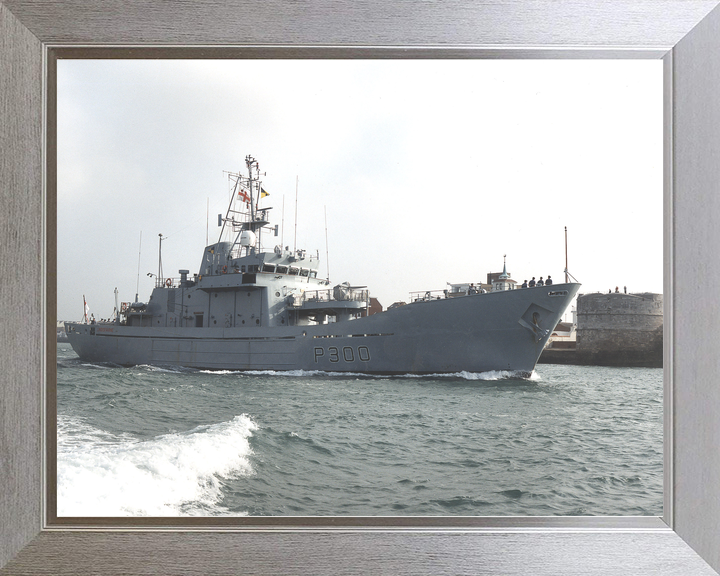 HMS Lindisfarne P300 Island Class Patrol Vessel C1997 Photo Print - Posters, Prints, & Visual Artwork - by Hampshire Prints (image 7 of 9)