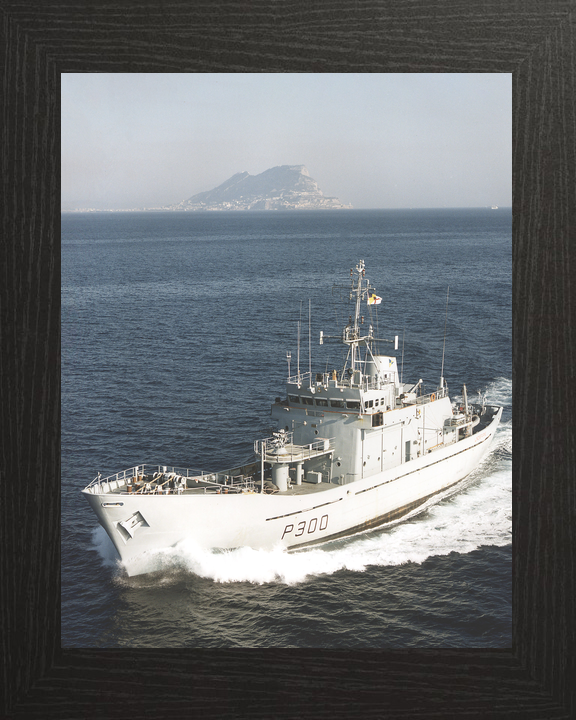 HMS Lindisfarne P300 Island Class Patrol Vessel Photo Print - Posters, Prints, & Visual Artwork - by Hampshire Prints (image 3 of 9)