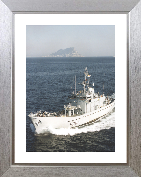 HMS Lindisfarne P300 Island Class Patrol Vessel Photo Print - Posters, Prints, & Visual Artwork - by Hampshire Prints (image 6 of 9)