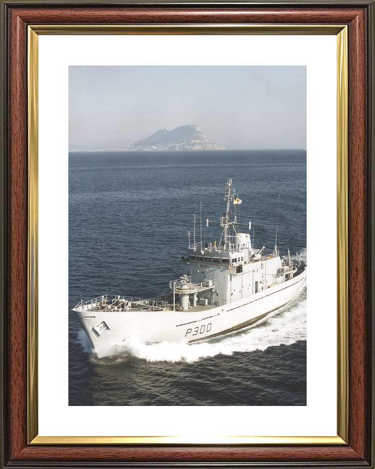 HMS Lindisfarne P300 Island Class Patrol Vessel Photo Print - Posters, Prints, & Visual Artwork - by Hampshire Prints (image 8 of 9)