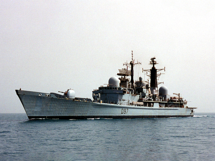 HMS Edinburgh (D97) Photo Print - Persian Gulf 2003 - Royal Navy Type 42 Destroyer