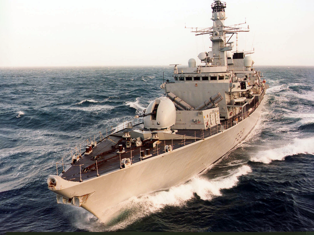 HMS Argyll (F231) Royal Navy Type 23 Frigate At Sea 2002 Photo Print Wall Art Decor Posters, Prints, & Visual Artwork Hampshire Prints 6 x 4 No Frame No