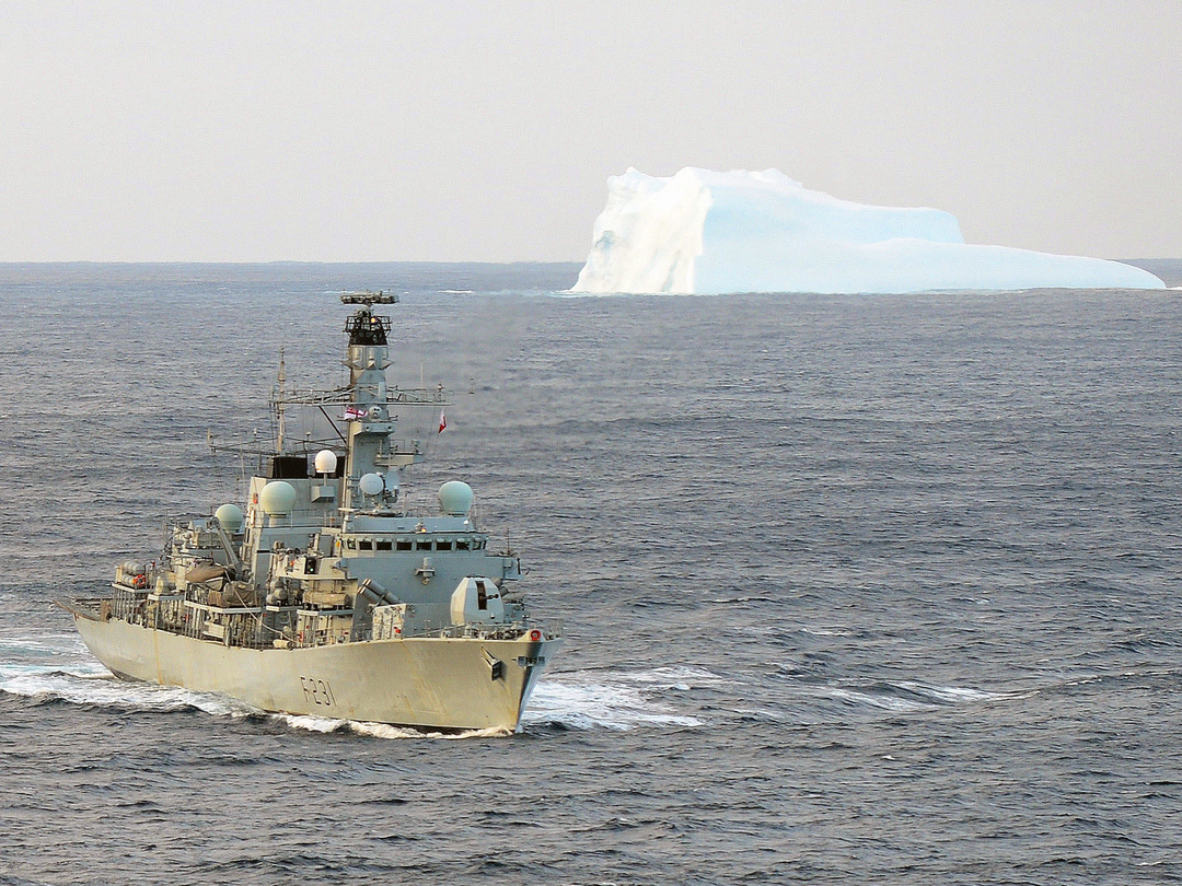 HMS Argyll (F231) Photo Print - South Atlantic 2013 - Royal Navy Type 23 Frigate Posters, Prints, & Visual Artwork Hampshire Prints 6 x 4 No Frame No