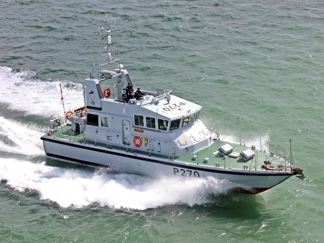 HMS Biter (P270) Photo Print - Starboard View 2017 - Royal Navy Archer Class P2000 Patrol Vessel Posters, Prints, & Visual Artwork Hampshire Prints 6 x 4 No Frame No