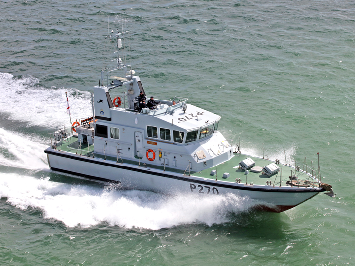 HMS Biter (P270) Photo Print - Starboard View 2017 - Royal Navy Archer Class P2000 Patrol Vessel Posters, Prints, & Visual Artwork Hampshire Prints 6 x 4 No Frame No