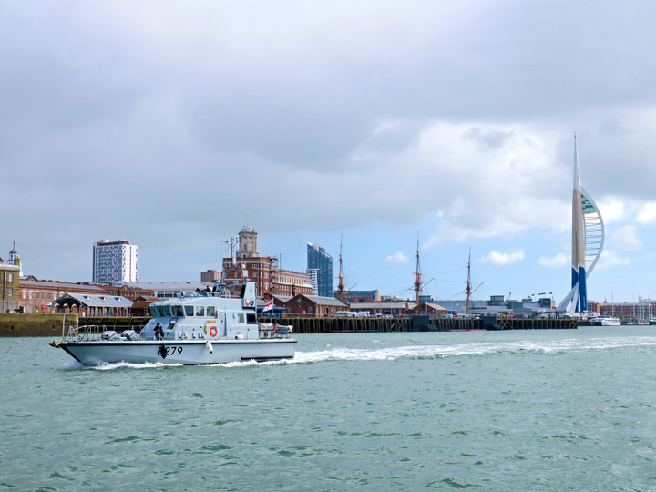HMS Blazer (P279) Royal Navy Archer Class P2000 Patrol Vessel Portsmouth Return 2019 Photo Print Wall Art Decor Posters, Prints, & Visual Artwork Hampshire Prints 6 x 4 No Frame No
