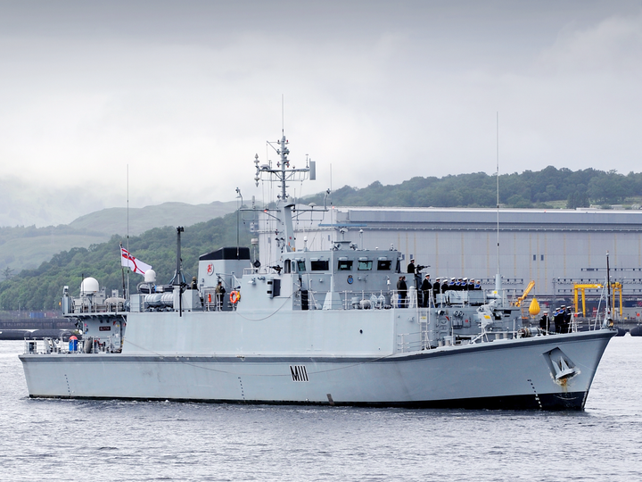 HMS Blyth (M111) Royal Navy Sandown Class Minehunter Faslane 2012 Photo Print Wall Art Decor Posters, Prints, & Visual Artwork Hampshire Prints 6 x 4 No Frame No