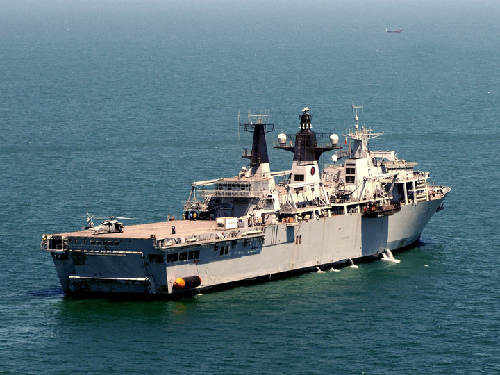 HMS Bulwark (L15) Photo Print - Gulf 2006 - Royal Navy Albion Class Amphibious Ship Posters, Prints, & Visual Artwork Hampshire Prints 6 x 4 No Frame No