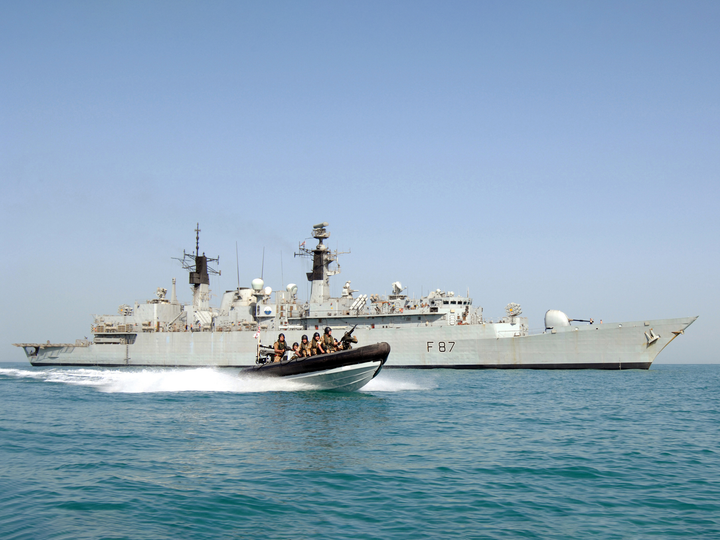 HMS Chatham (F87) Royal Navy Type 22 Frigate Al Basrah Iraqi 2008 Photo Print Wall Art Decor Posters, Prints, & Visual Artwork Hampshire Prints 6 x 4 No Frame No