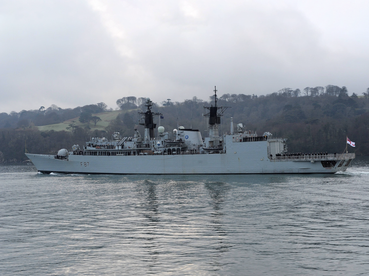 HMS Chatham (F87) Photo Print - Deploys 2010 - Royal Navy Type 22 Frigate Posters, Prints, & Visual Artwork Hampshire Prints 6 x 4 No Frame No