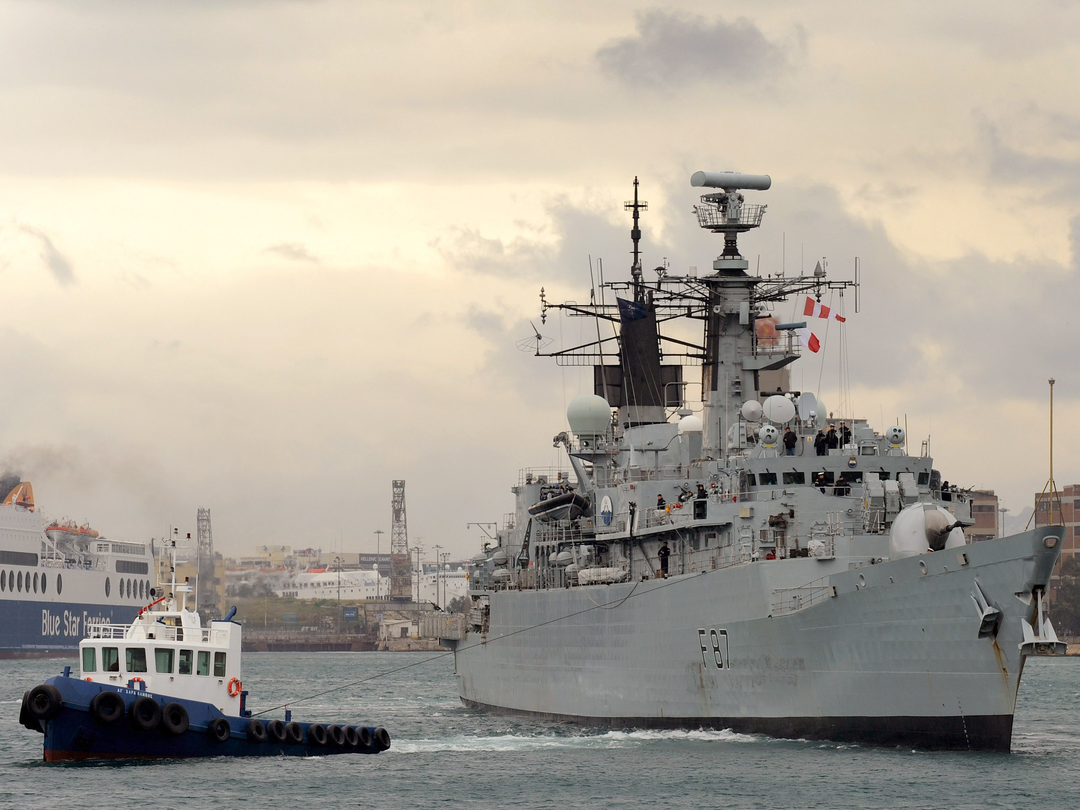 HMS Chatham (F87) Photo Print - Leaving Piraeus 2010 - Royal Navy Type 22 Frigate Posters, Prints, & Visual Artwork Hampshire Prints 6 x 4 No Frame No
